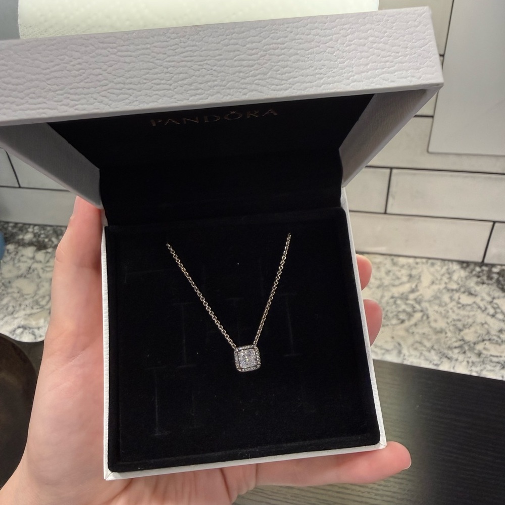Pandora Silver Pendant Necklace - Picture 2 of 5